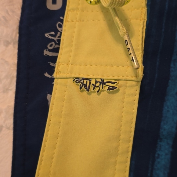 Salt Life Men's Blue and Yellow Board Shorts with Bold Contrast Size 34 - Picture 3 of 8